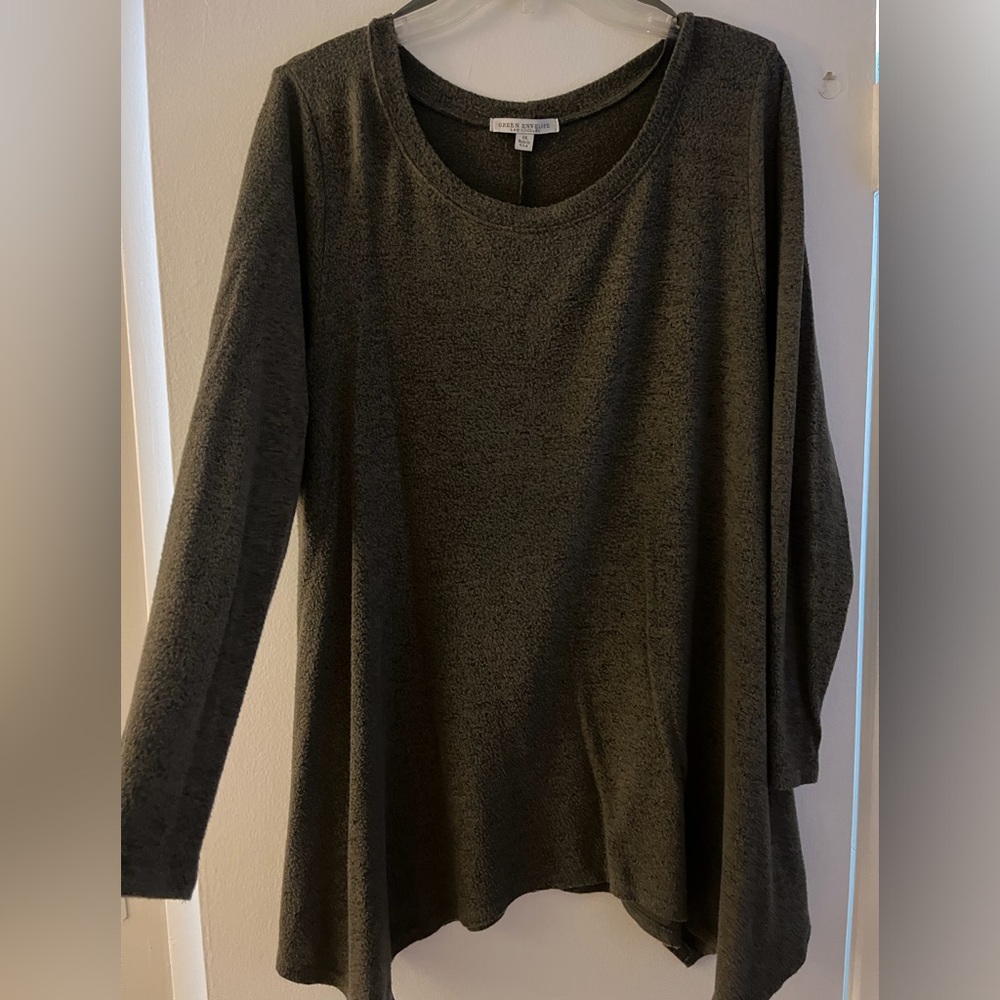 Dark green lightweight sweater